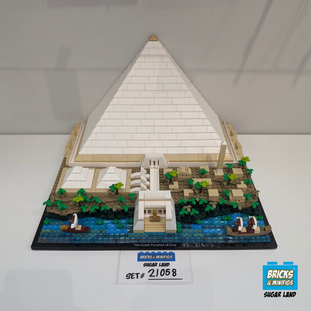 21058 - The Great Pyramid of Giza (U)