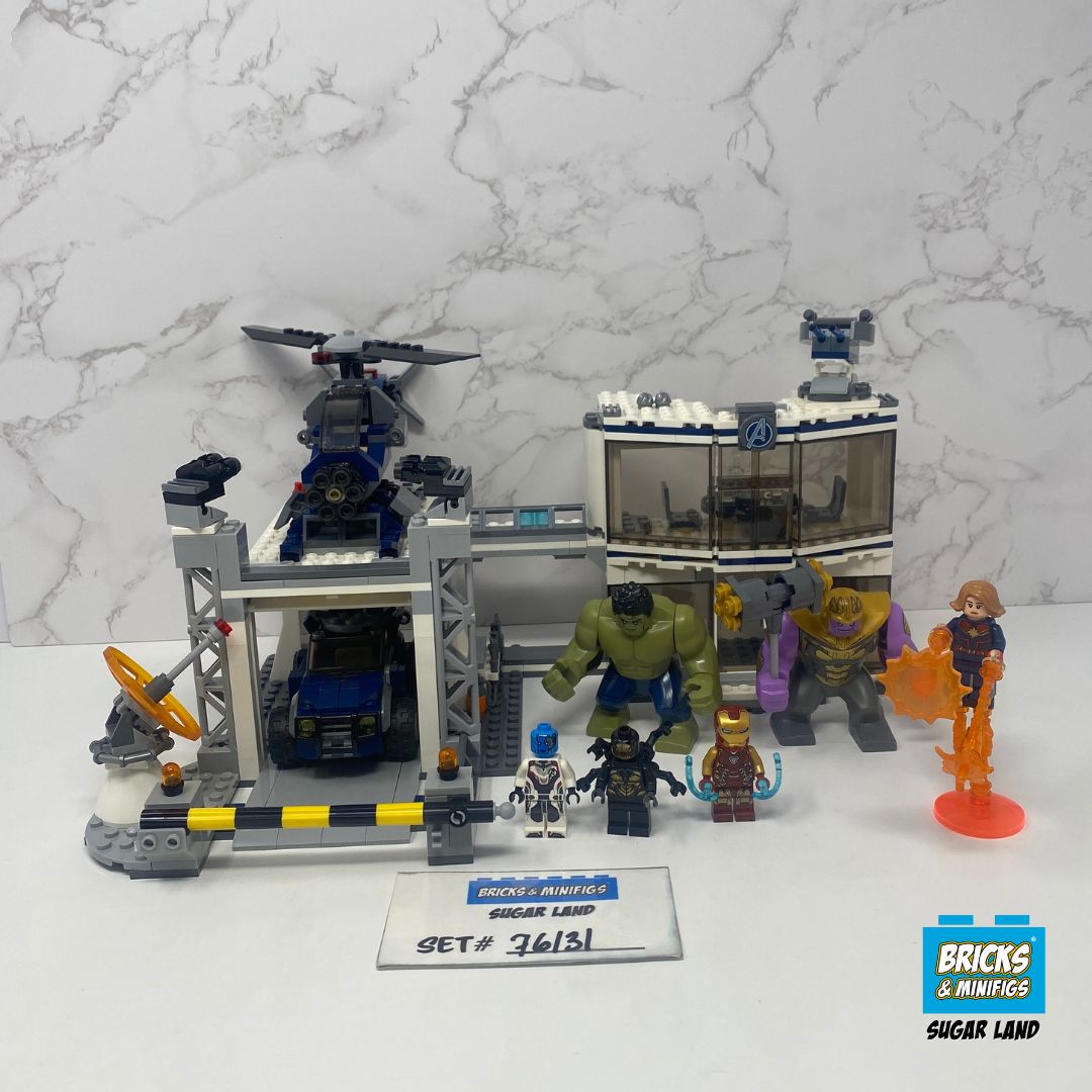 76131 - Avengers Compound Battle (U)