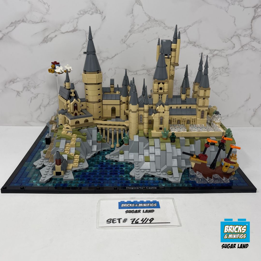 76419 - Hogwarts Castle and Grounds (U1)