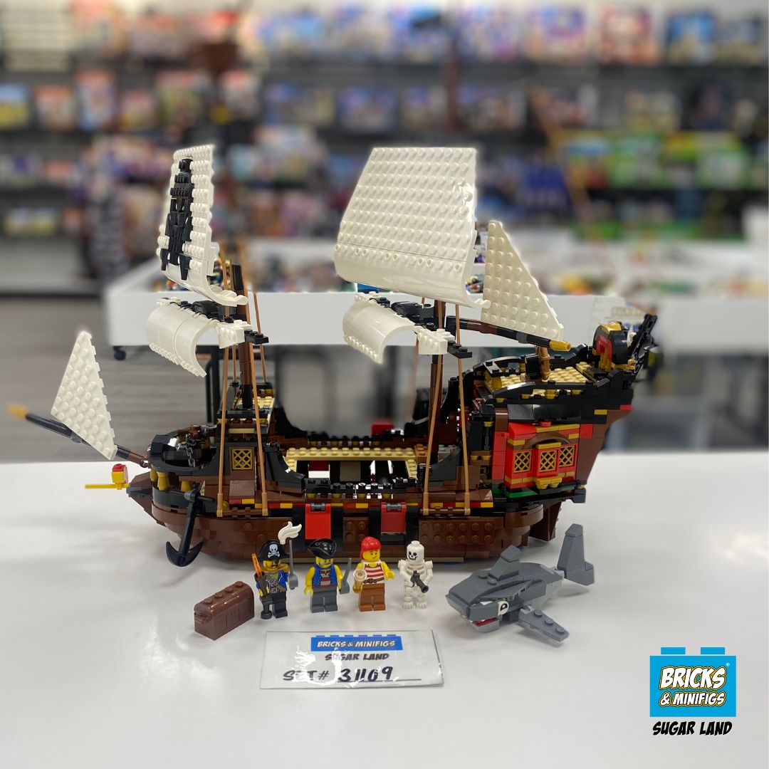 31109 - Pirate Ship (U)