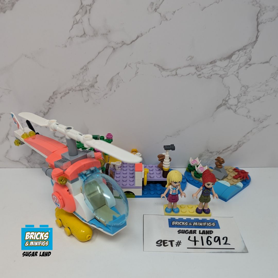 41692 -  Vet Clinic Rescue Helicopter (U)