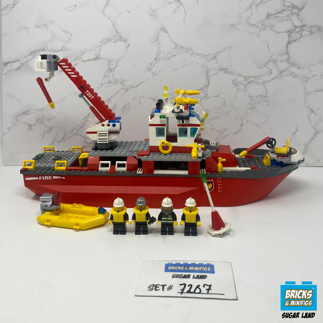 7207 - Fire Boat (U)