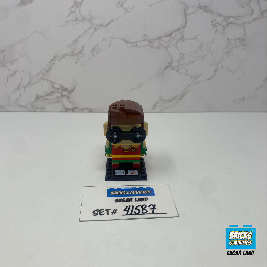 41587 - Robin Brickheadz (U)