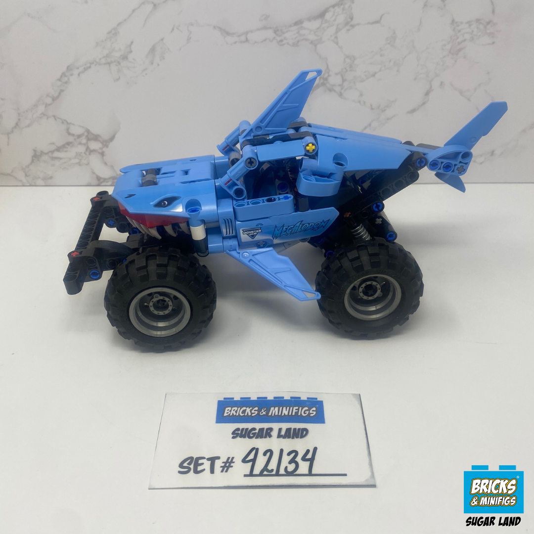 42134 - Monster Jam™ Megalodon (U)