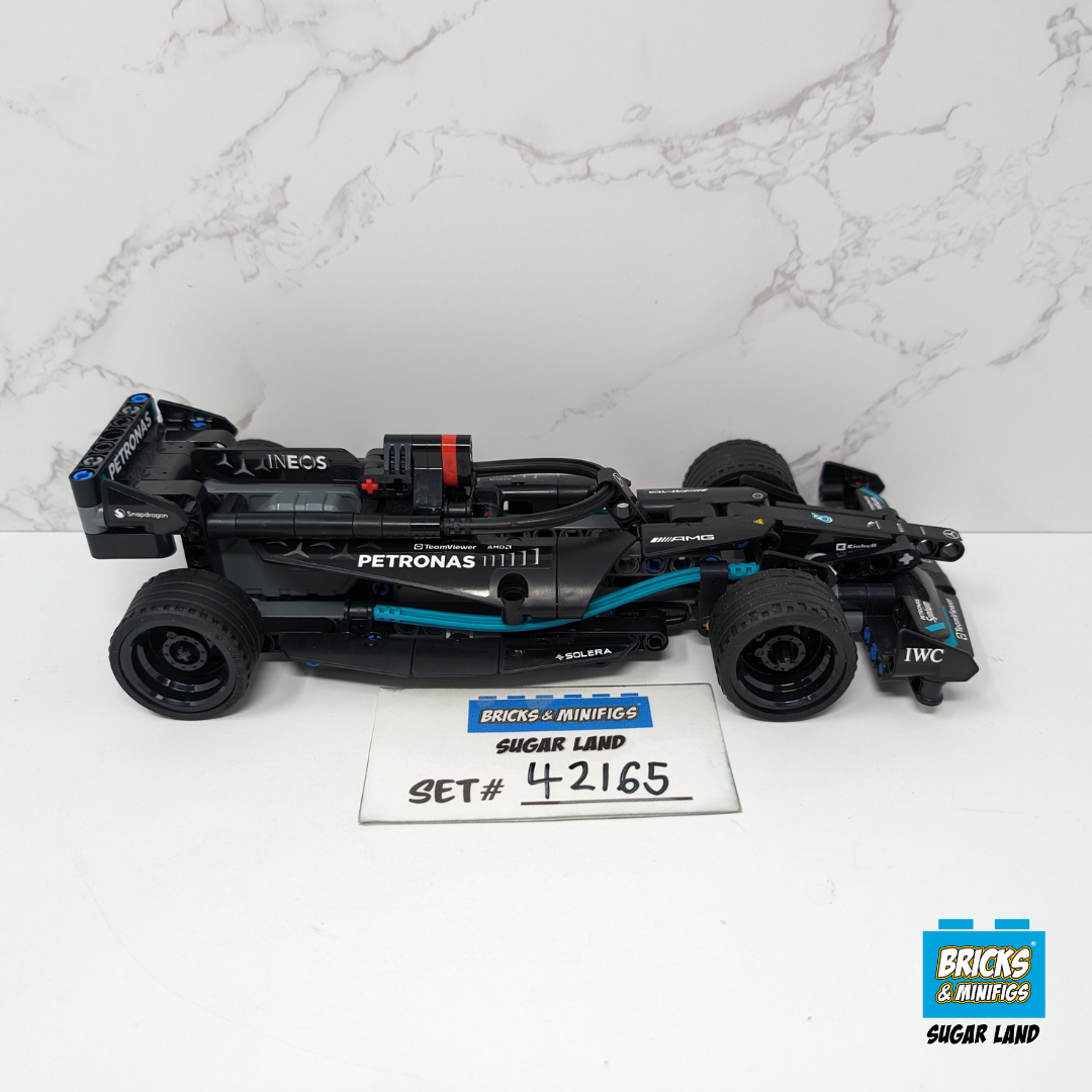 42165 - Mercedes-AMG F1 W14 Pull-Back (U)